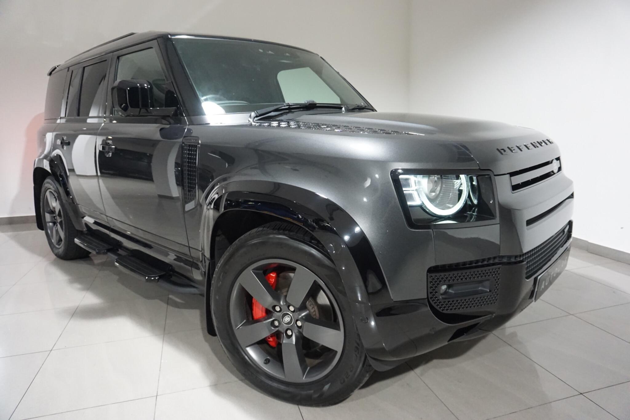 Land Rover Defender 110 3.0 D300 MHEV X-Dynamic HSE Hard Top SUV Auto 4WD MWB Euro 6 (s/s) 5dr